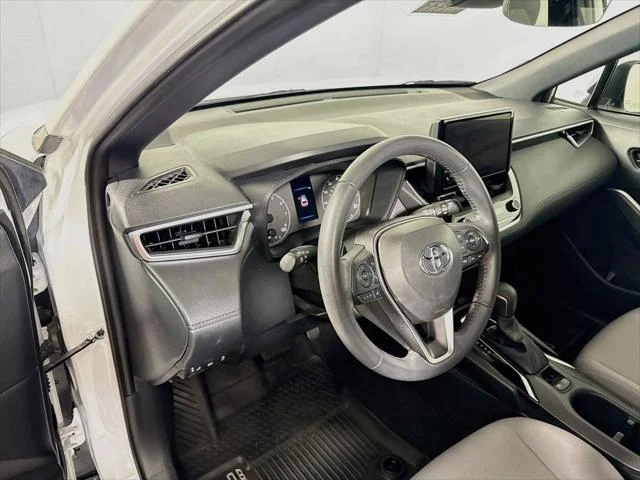 Certified Used 2024 WIND CHILL PEARL Toyota  image 9