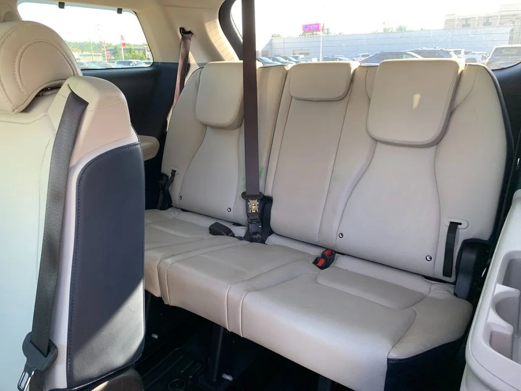 Used 2025 White Kia SX image 18