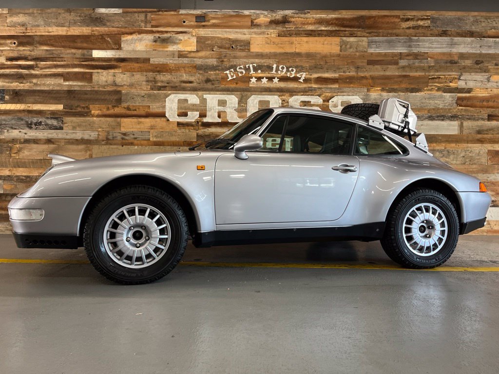 Used 1995  Porsche Carrera 4 image 41