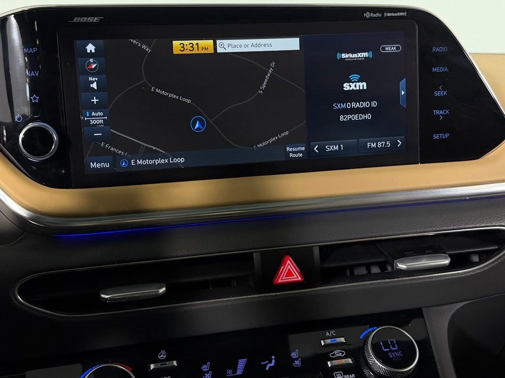 Used 2021 Quartz Hyundai Limited image 17