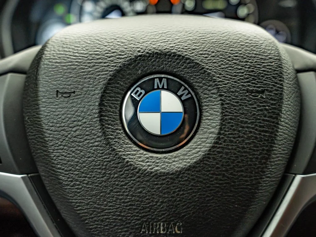 Used 2017 Sparkling Brown Metallic BMW xDrive50i image 20