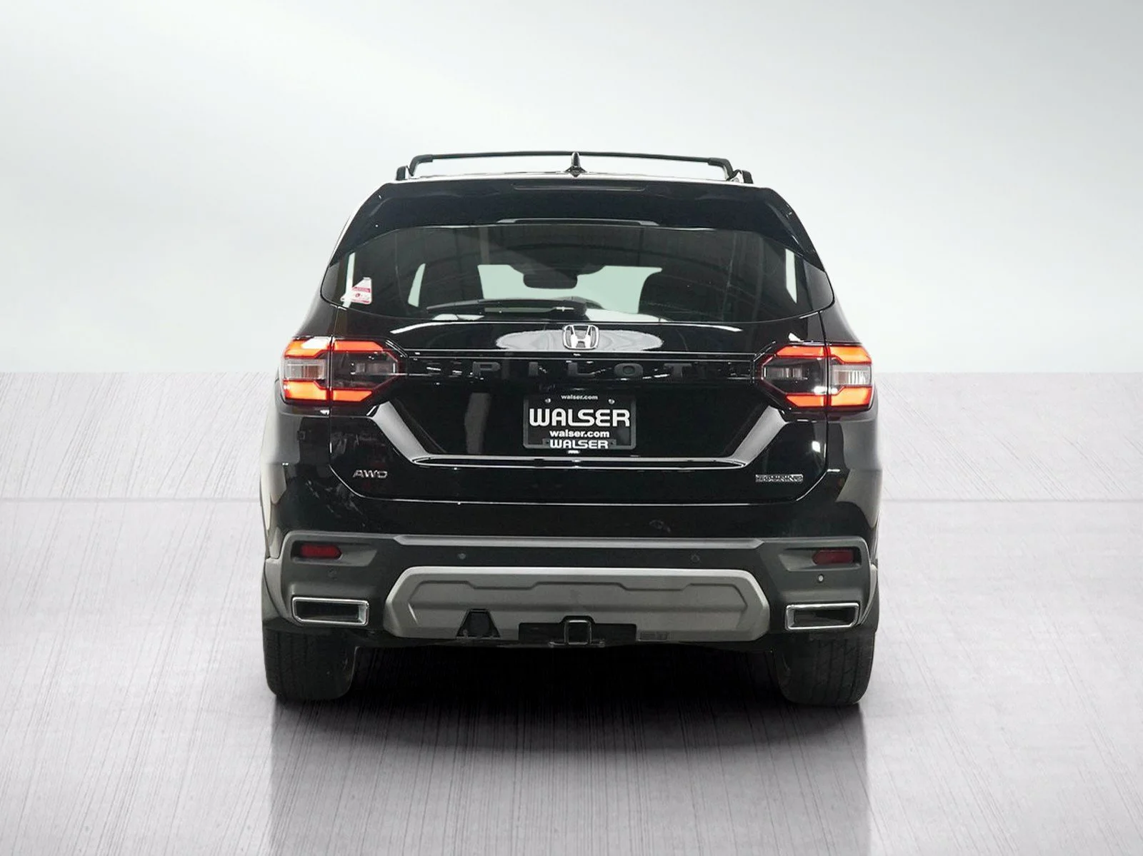 Used 2023 Black Honda 5D WAGON TOURING 4WD image 4
