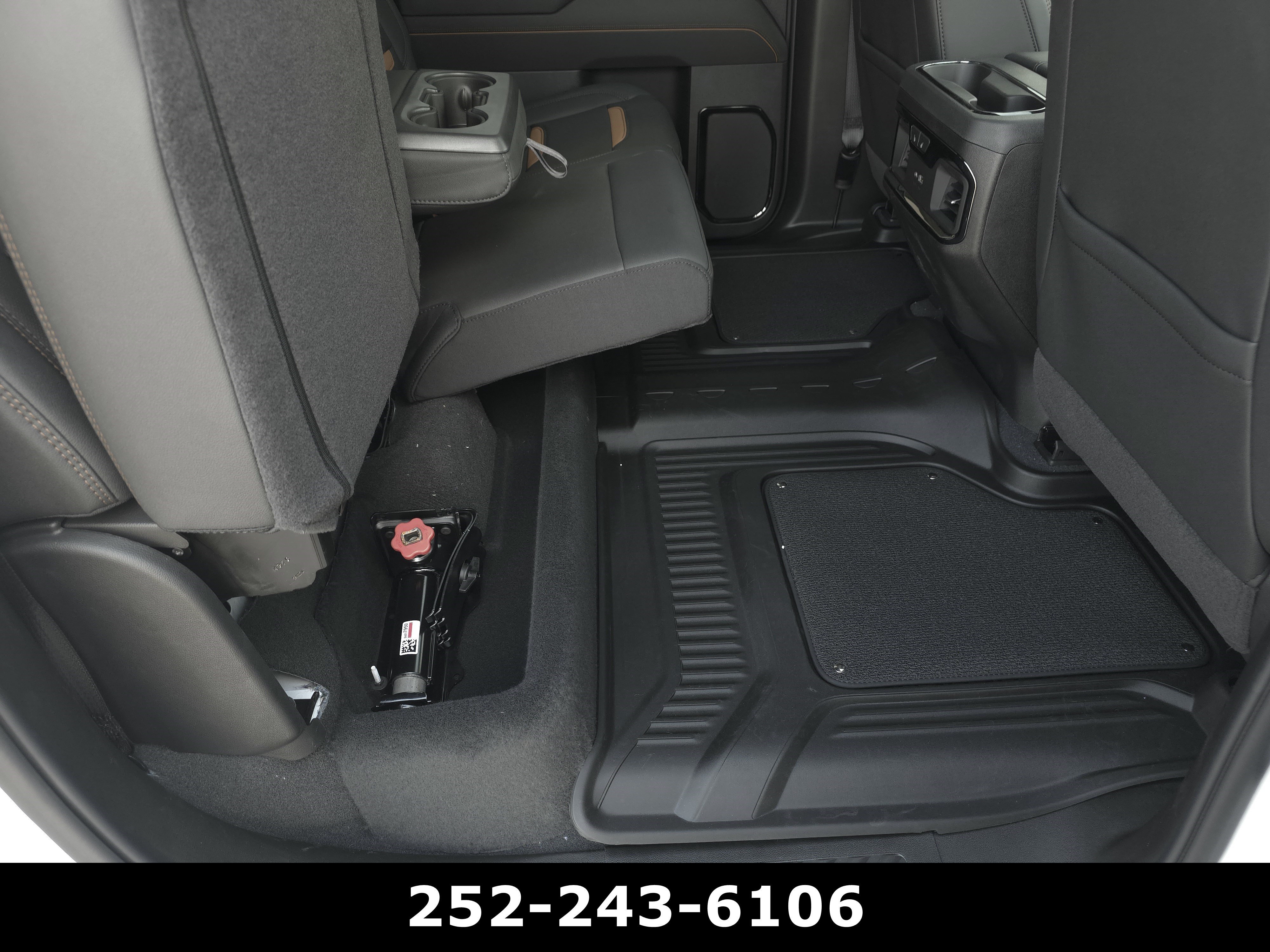 Used 2026 Summit White GMC AT4 image 36