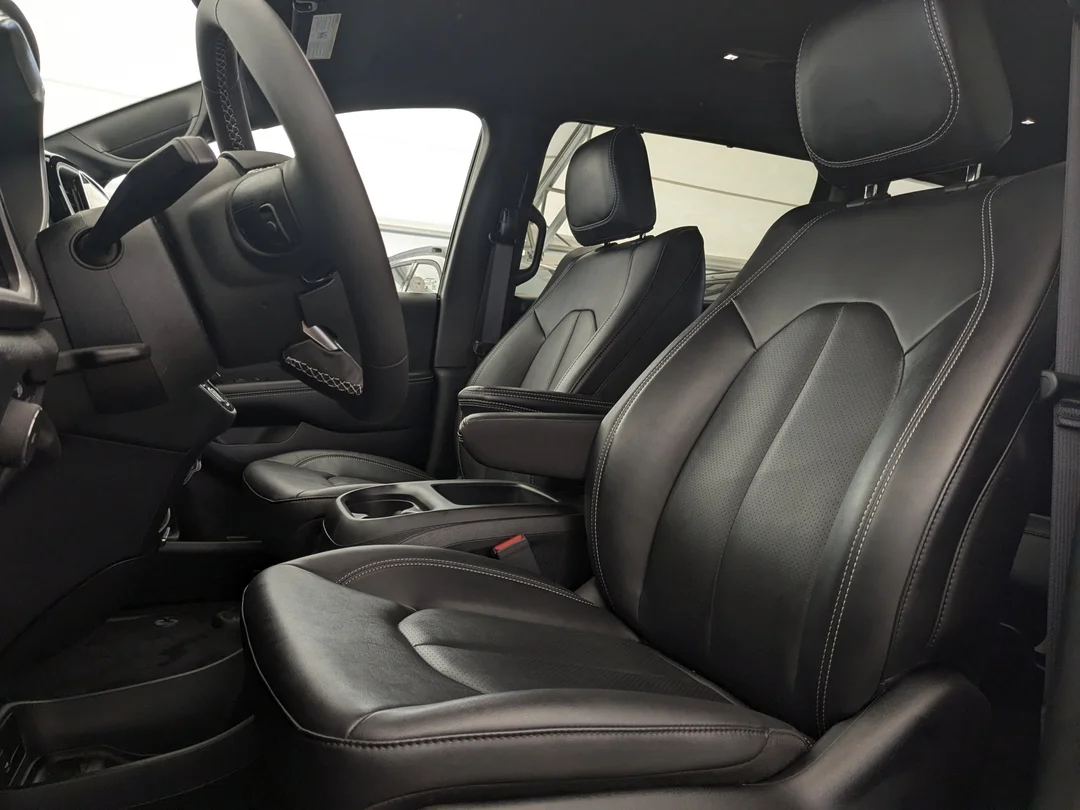 Certified Used 2025 Black Chrysler Select - - AWD - Caprice Leather - Blind Spot - Safety Sphere - 360 Cam & More! image 15