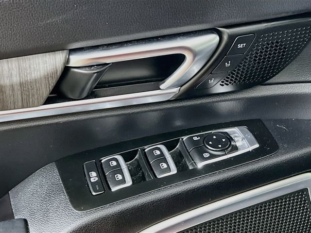 Used 2024 Red Kia SX-Prestige image 9
