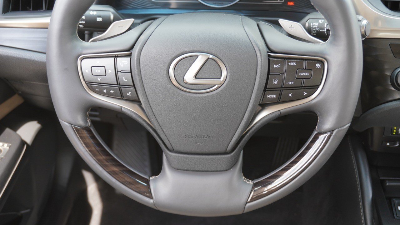 Certified Used 2020 MOONBEAM BEIGE MET Lexus ES 350 image 30