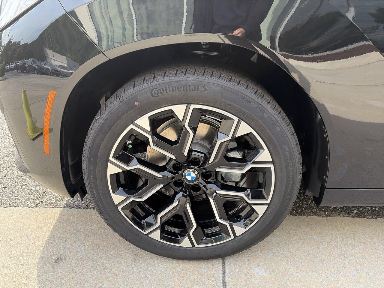 New 2026 Black Sapphire Metallic BMW 30 xDrive image 13