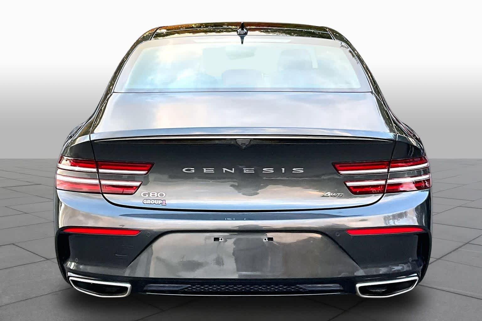 Used 2023 Makalu Gray Genesis 2.5T image 5
