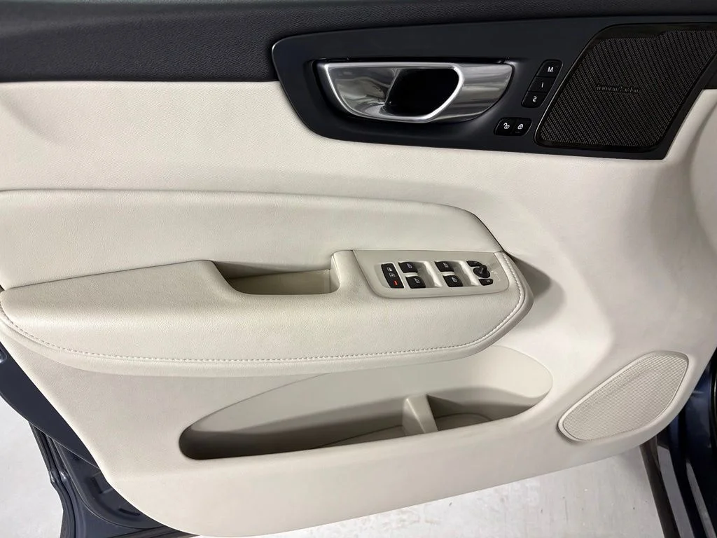 Used 2023 Denim Blue Metallic Volvo Plus image 14