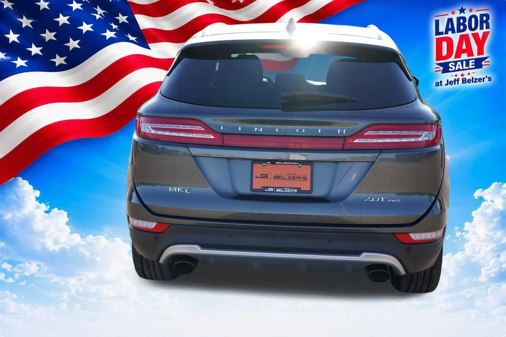 Certified Used 2017 Gray Lincoln Premiere image 6