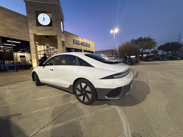 Certified Used 2024 White Hyundai SE image 3