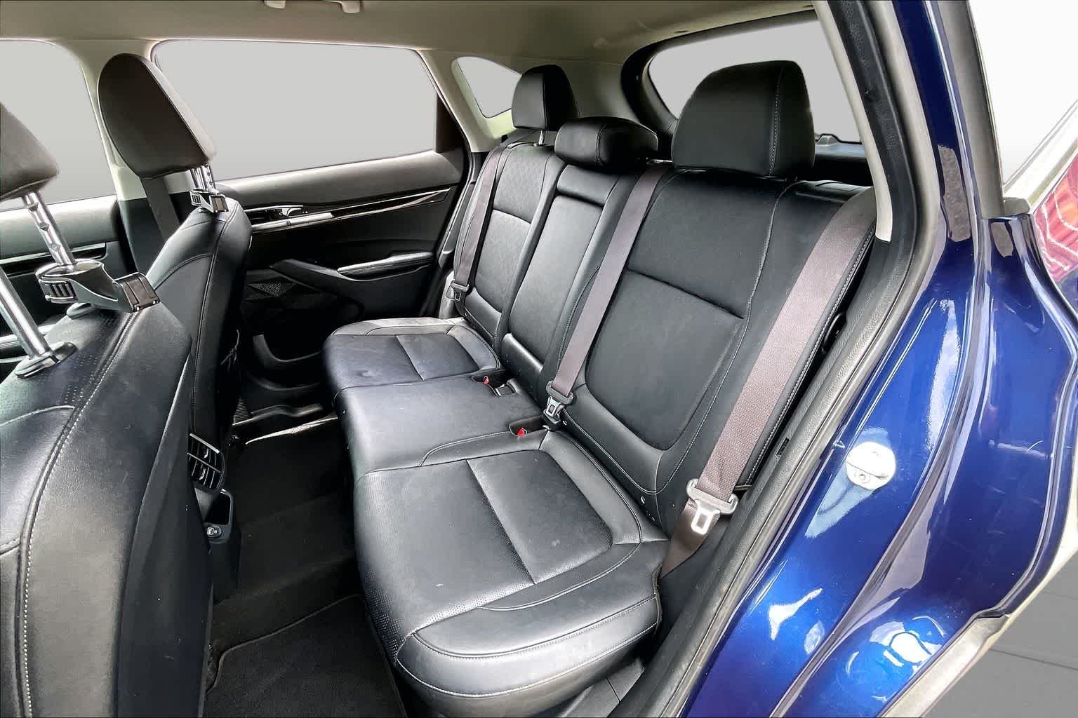 Used 2021 Dark Ocean Blue/White Roof Kia SX image 19