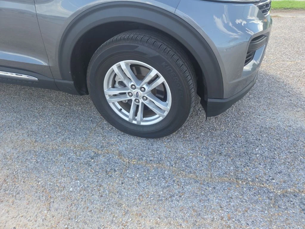 Certified Used 2023 Gray Ford XLT image 15