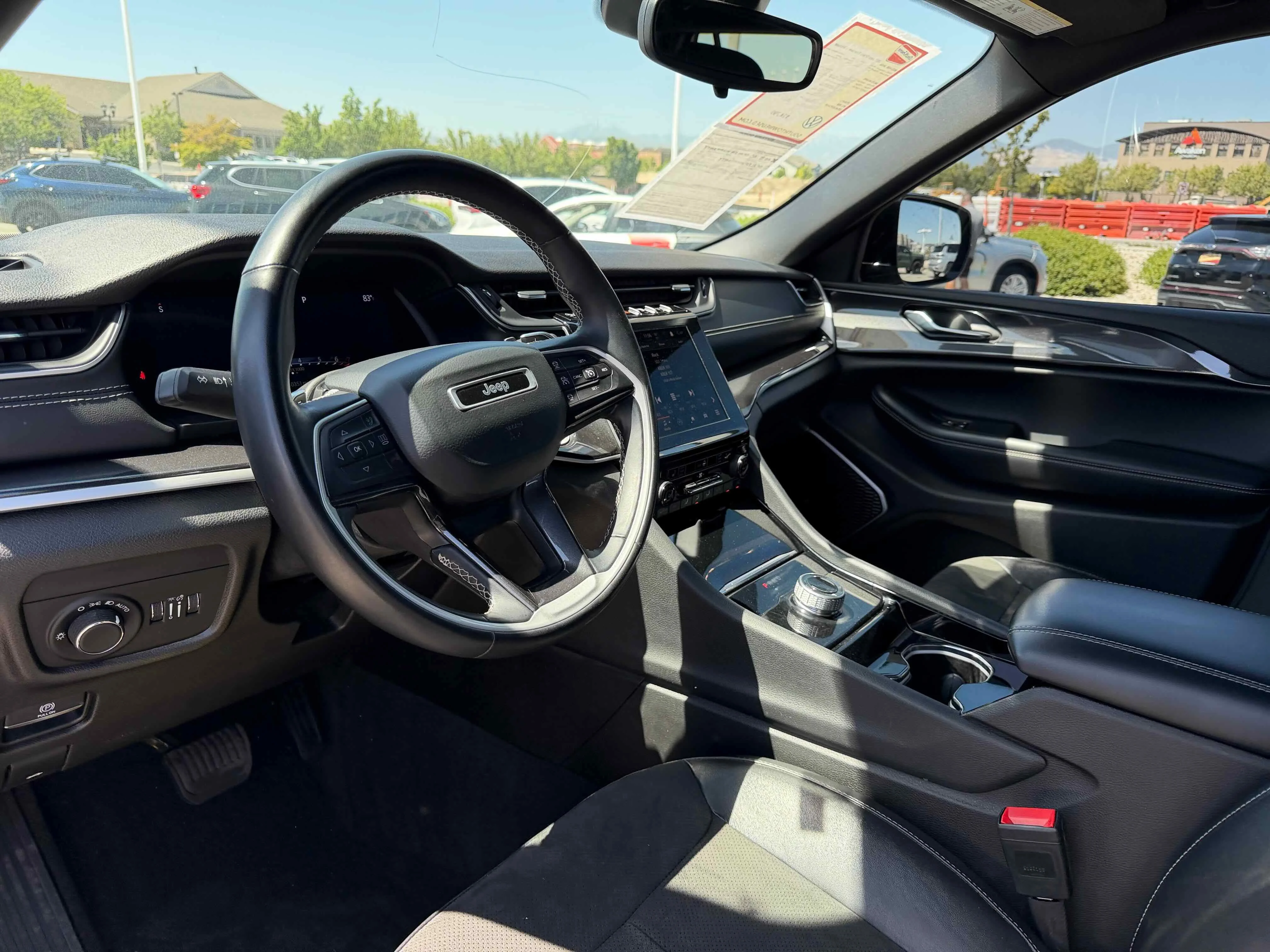 Used 2021 Baltic Gray Metallic Clearcoat Jeep Altitude image 3