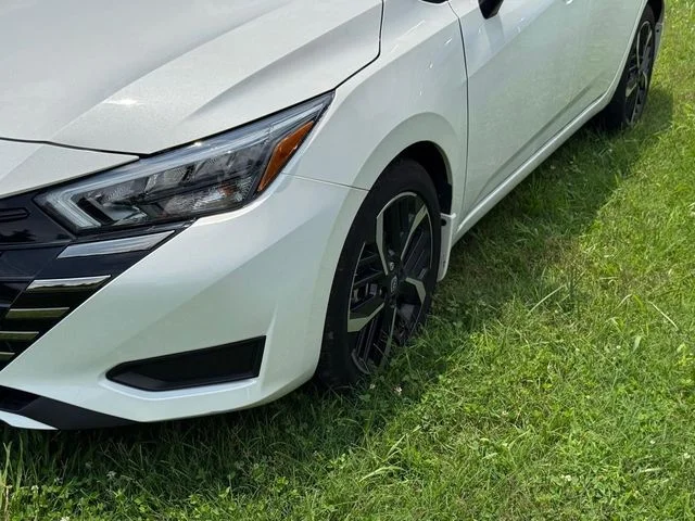 Used 2025 White Nissan 1.6 SR image 5