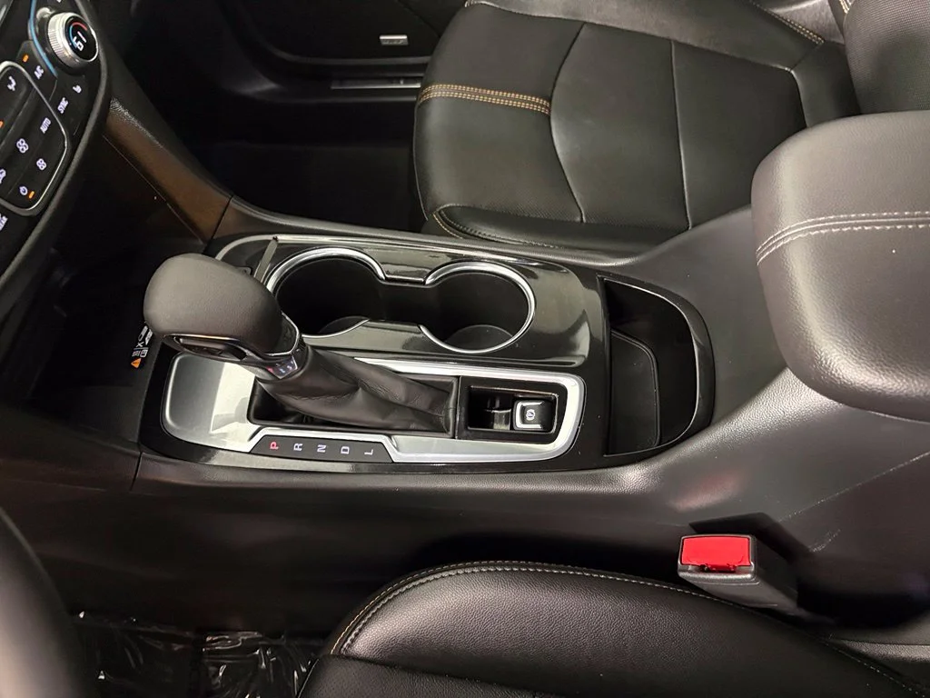 Used 2024 Black Chevrolet Premier image 34