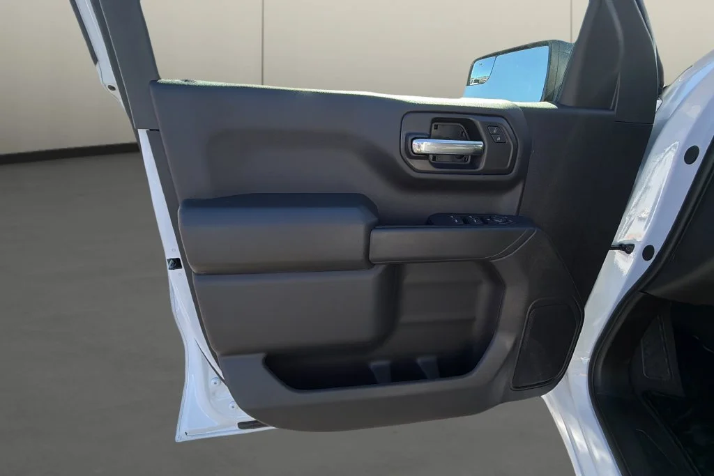 New 2026 Summit White Chevrolet Custom image 14