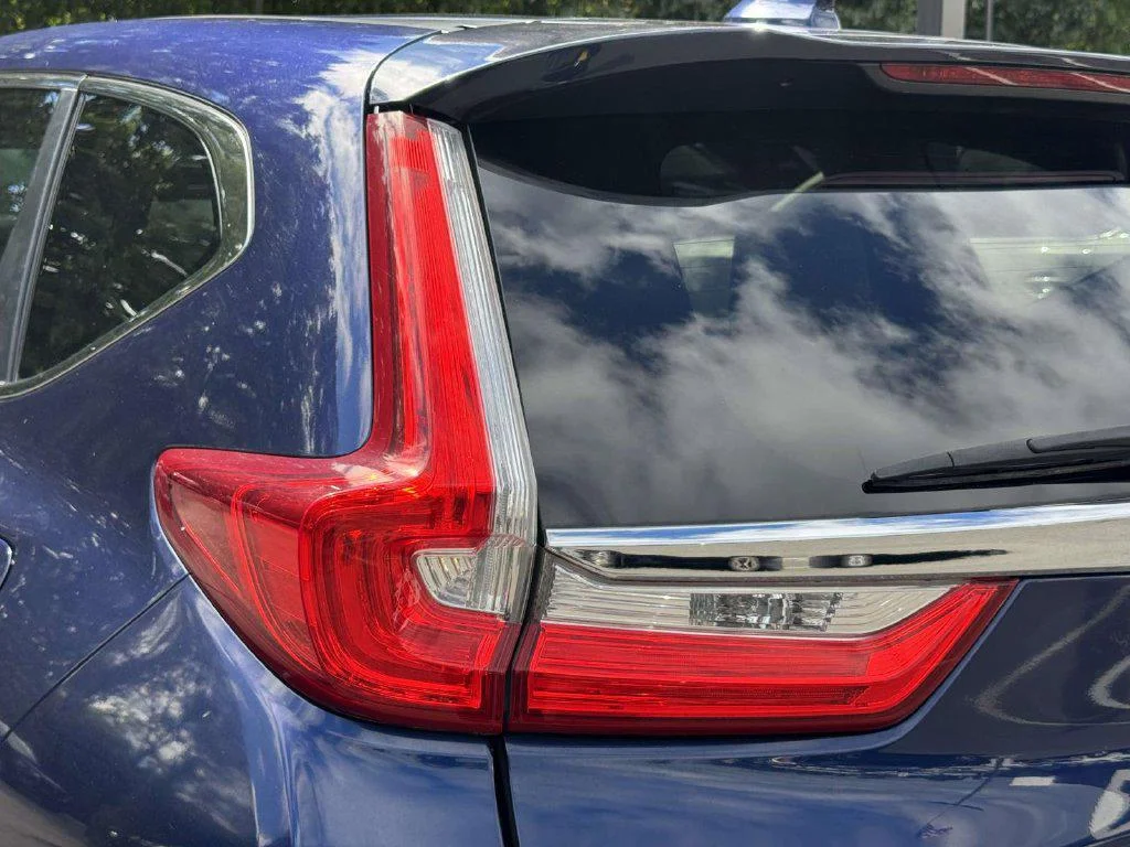 Used 2018 Obsidian Blue Pearl Honda EX-L image 15