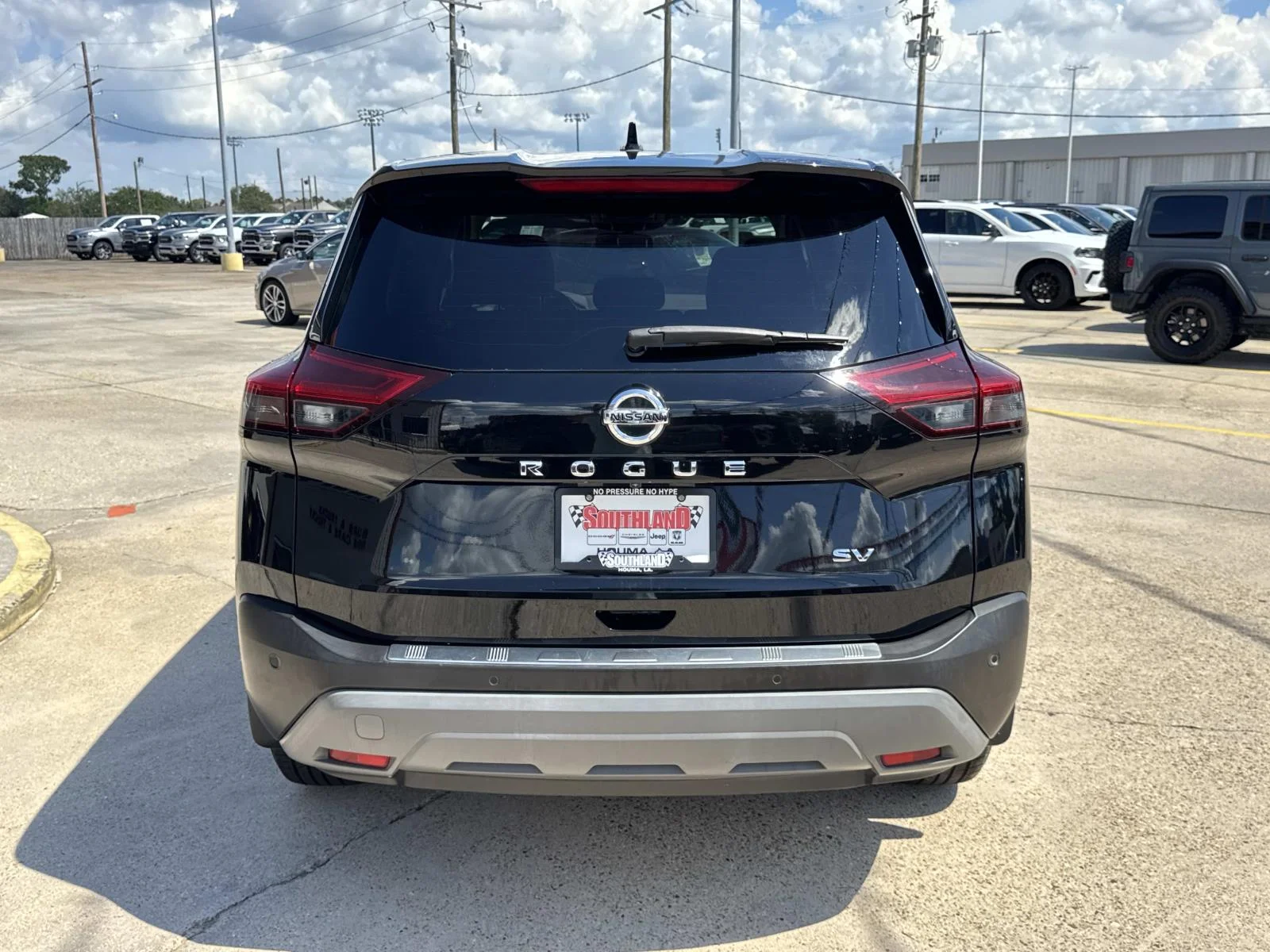 Used 2021 Super Black Nissan SV image 6