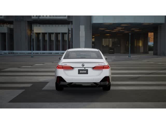 New 2027 Mineral White Metallic BMW 540i xDrive image 4