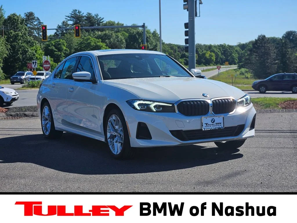 Used 2025 Alpine White BMW 330i xDrive image 1