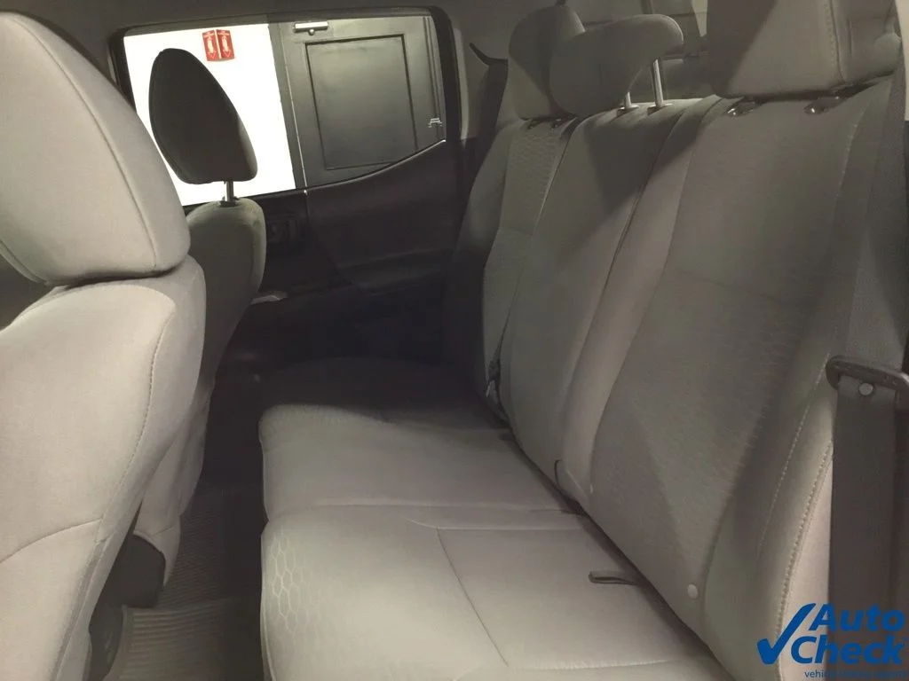 Used 2017 Blue Toyota SR5 image 25