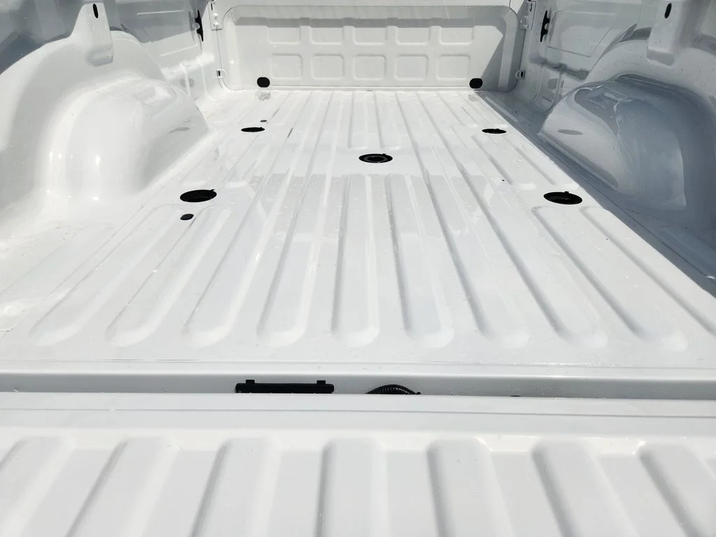 New 2026 Bright White Clear-Coat Exterior Paint RAM Tradesman image 22