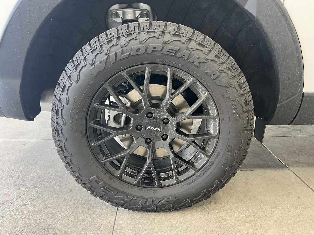 New 2026 Atlas White Hyundai SEL Activity AWD image 9