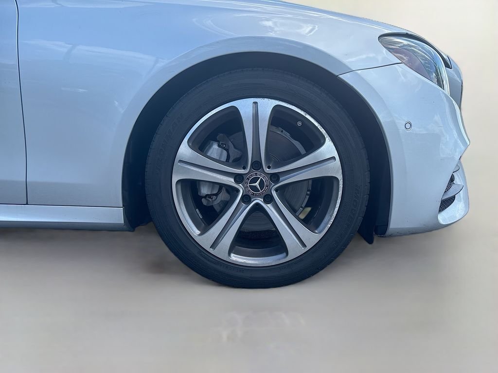 Used 2018  Mercedes-Benz E 300 image 11