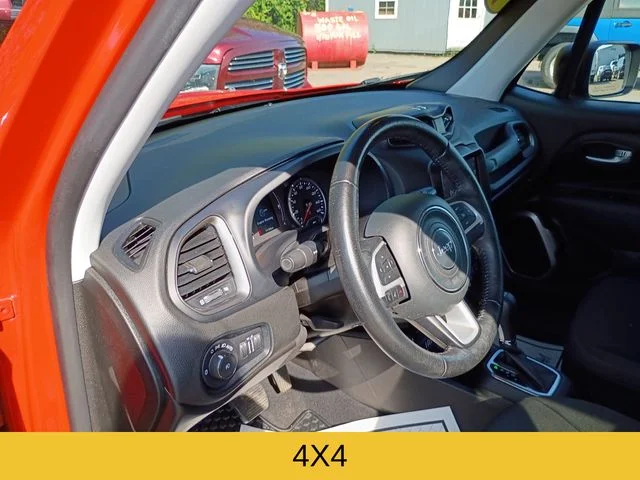 Used 2023 Red Jeep Latitude image 11