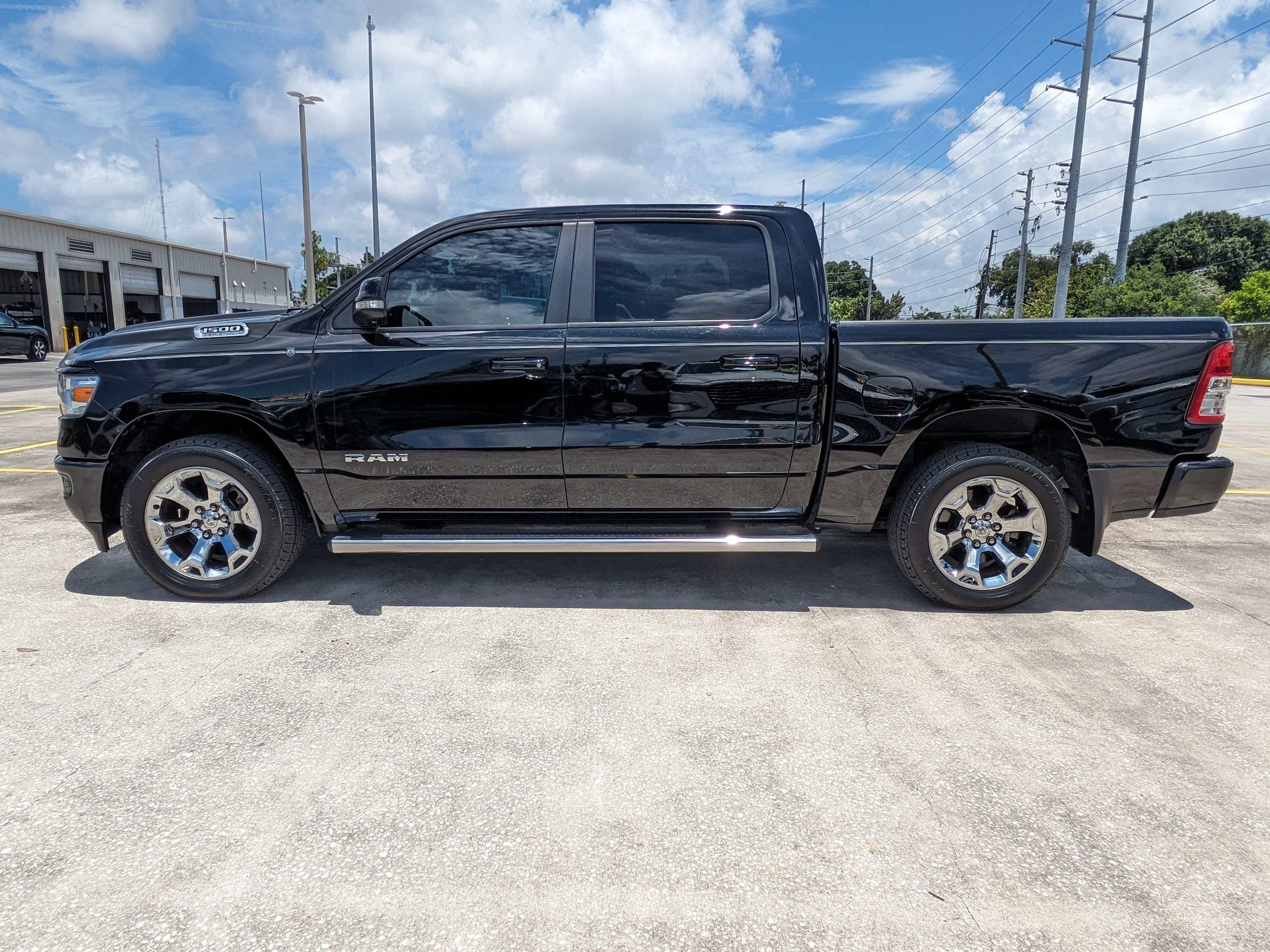Certified Used 2022 Black Ram Big Horn/Lone Star image 8