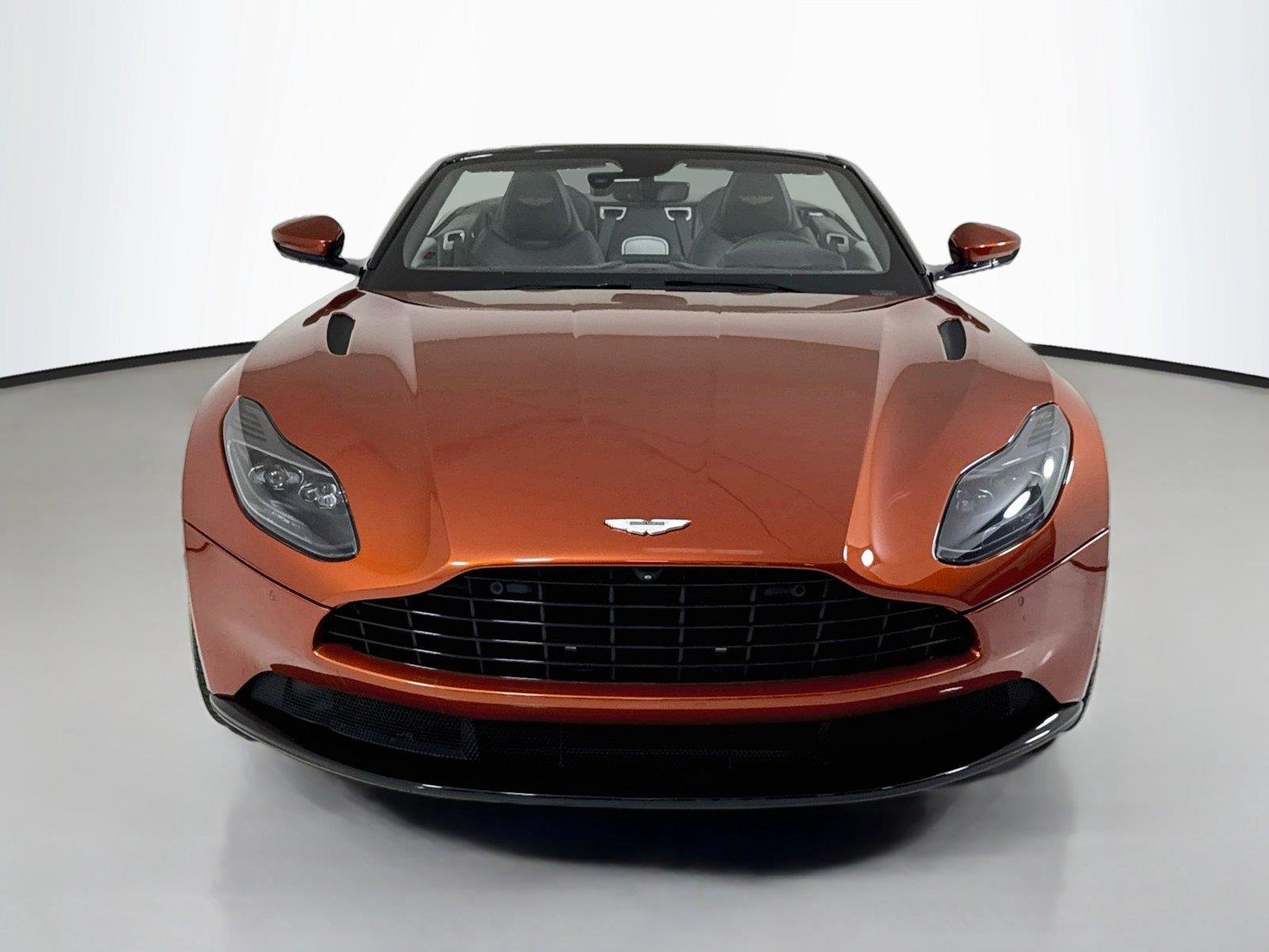Used 2019 Cinnabar Orange Aston Martin Volante image 11