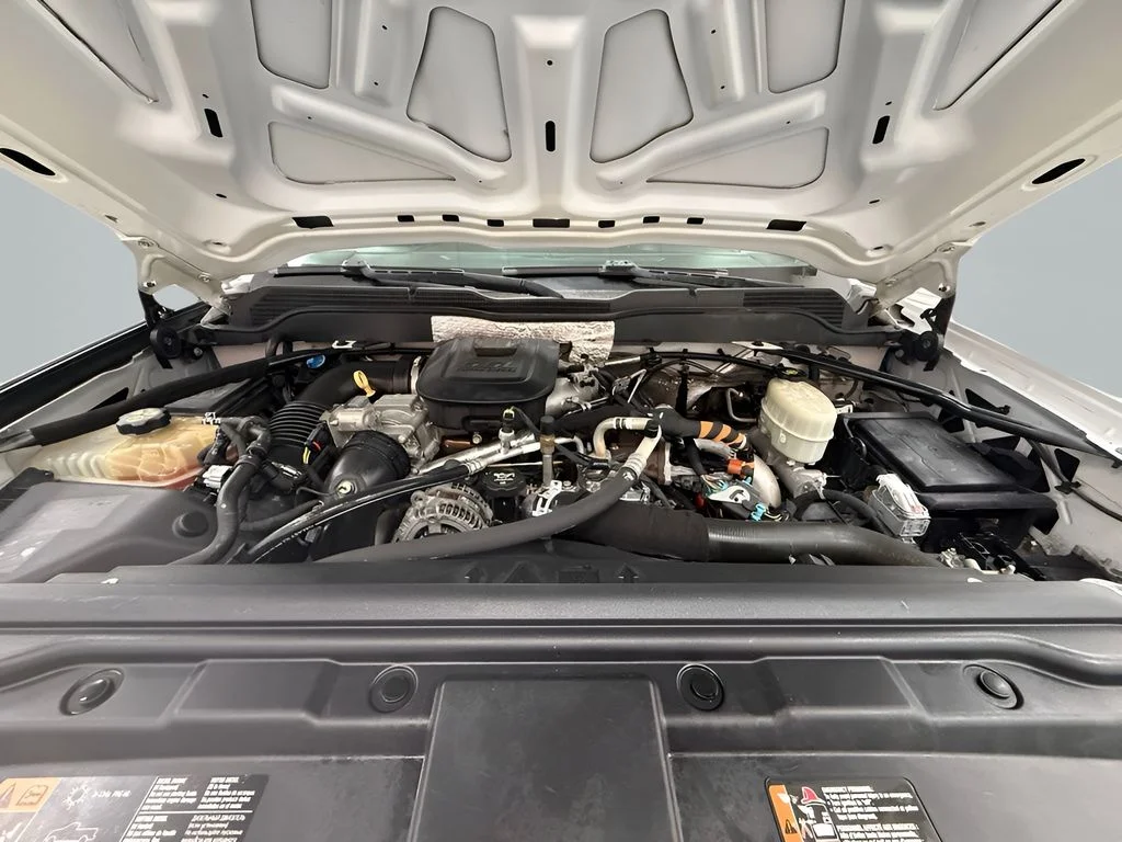 Used 2016 White Chevrolet Work Truck image 22