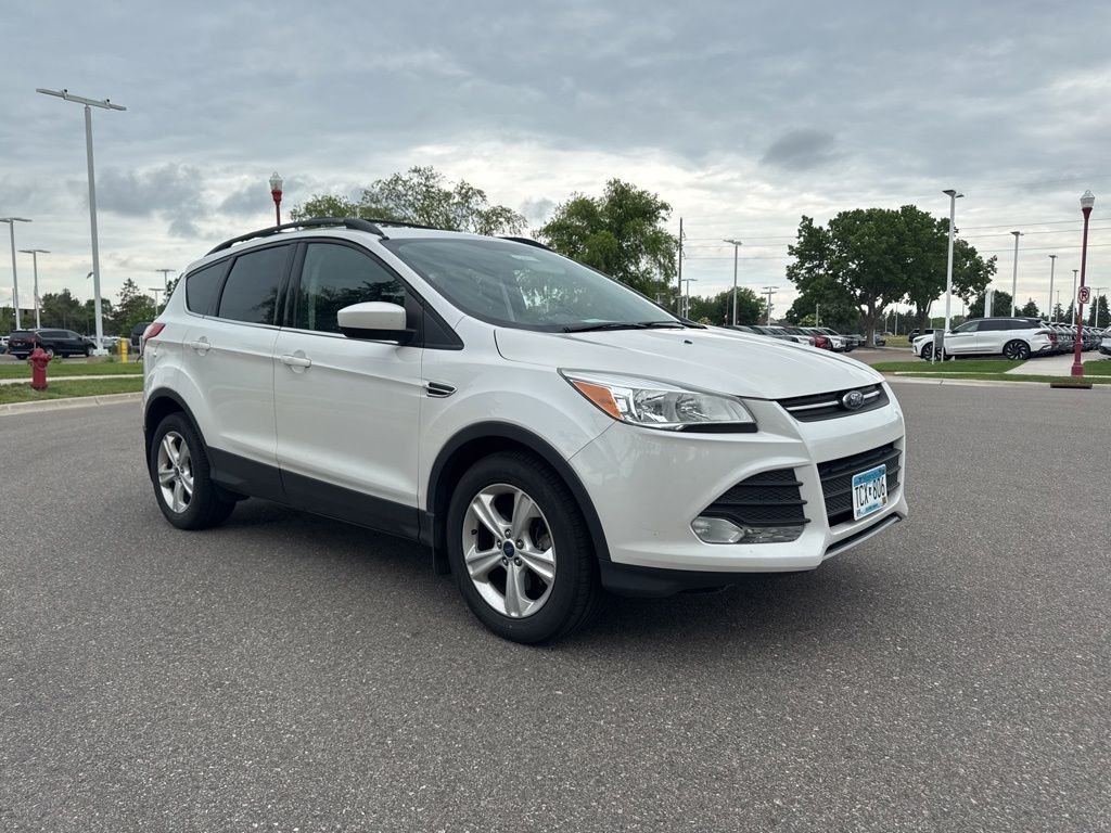 Used 2014 White Ford SE image 3
