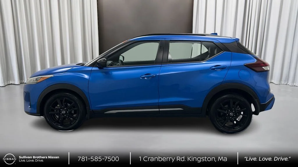 Used 2023 Blue Nissan SR image 8