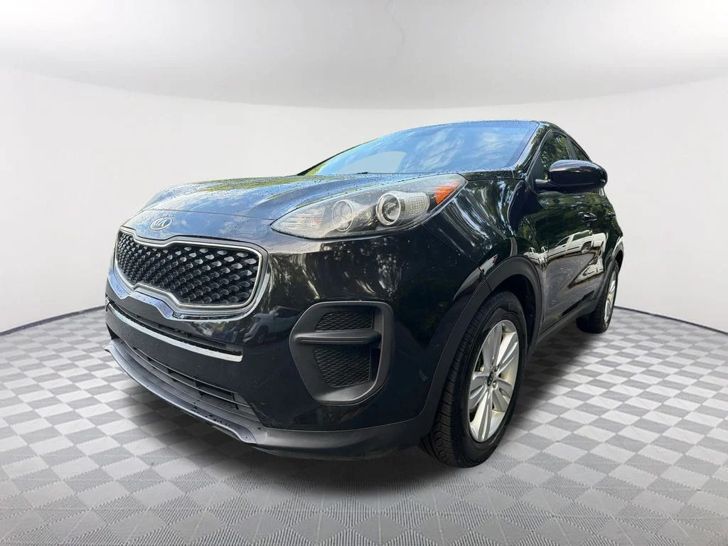 Used 2018 Red Kia LX image 1