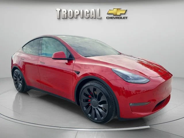 Used 2022 Red Tesla Performance image 7