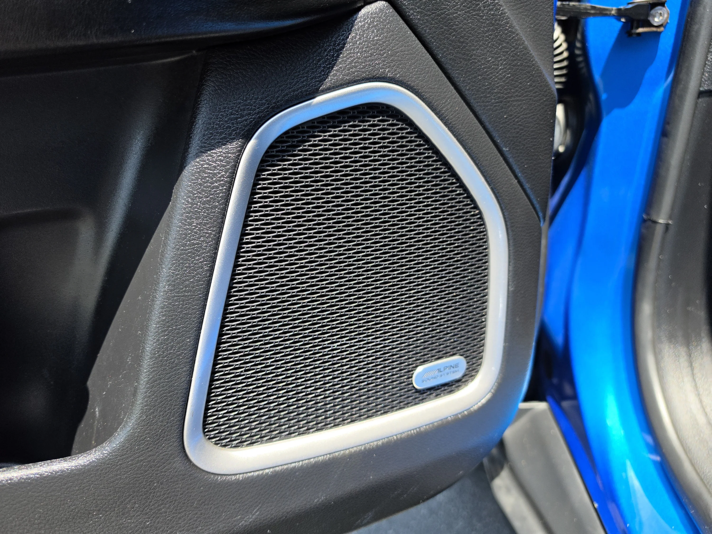 Used 2021 Laser Blue Pearlcoat Jeep Altitude image 23