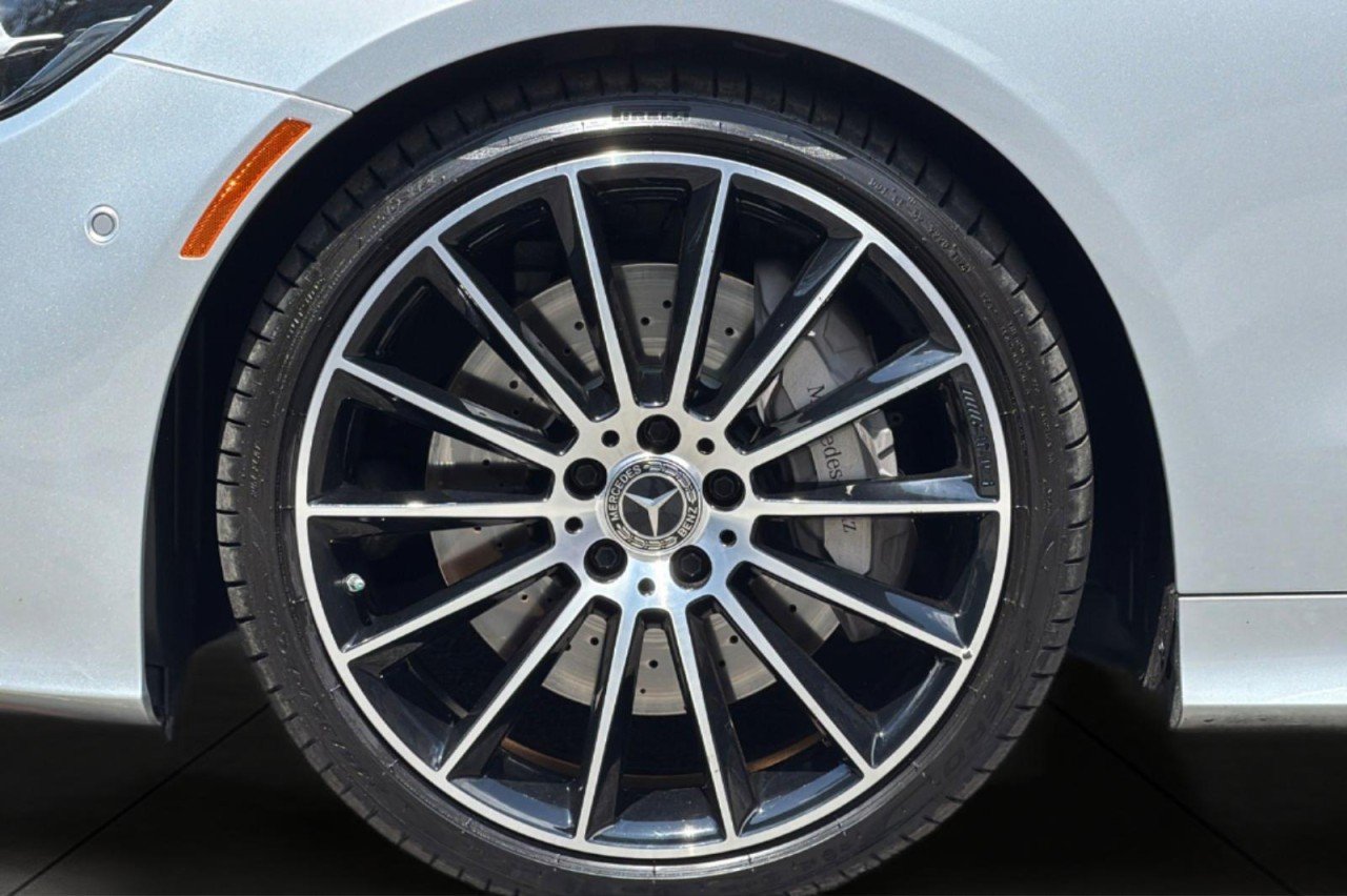 Certified Used 2023 Cirrus Silver Metallic Mercedes-Benz E 450 image 25
