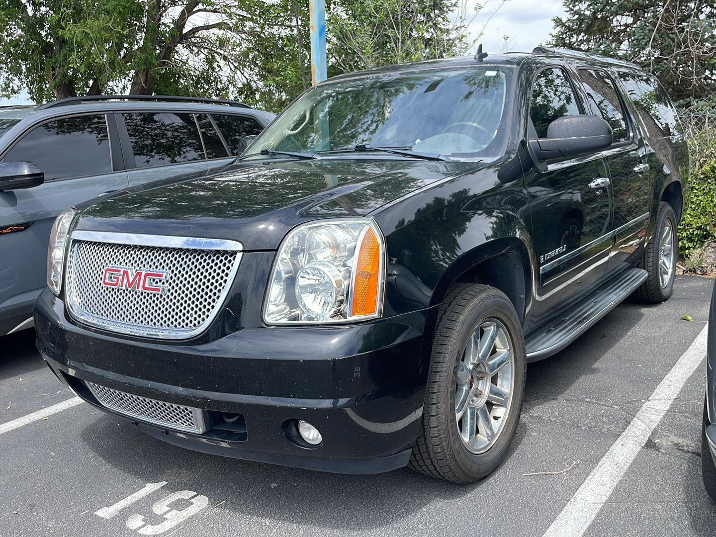 2009 GMC Yukon Denali AWD's photo