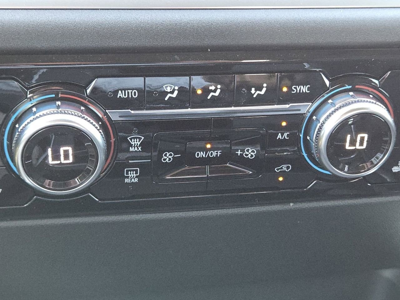 2026 GMC Sierra 2500HD SLT - Photo 35