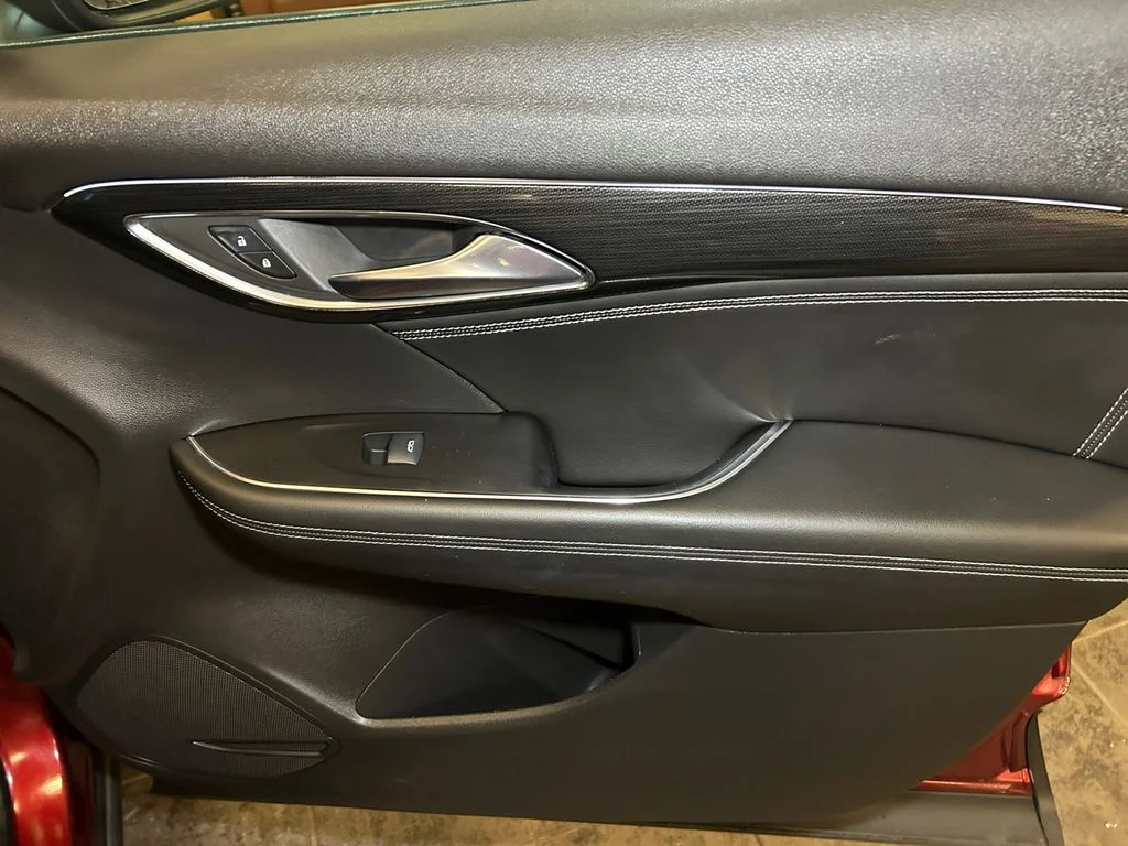 Used 2021 Cinnabar Buick Essence image 17