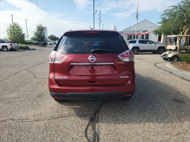 Used 2016 Red Nissan SV image 3