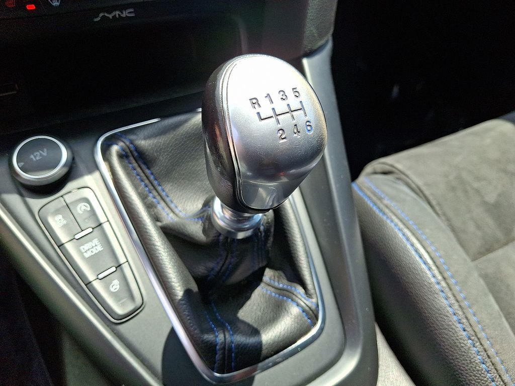Used 2017 Blue Ford RS image 15