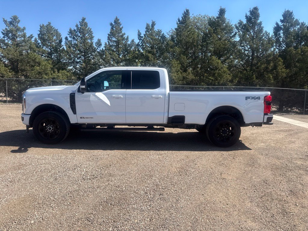 New 2026 Oxford White Ford Lariat image 3