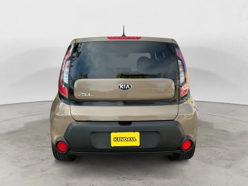 Used 2015 Brown Kia Base image 10