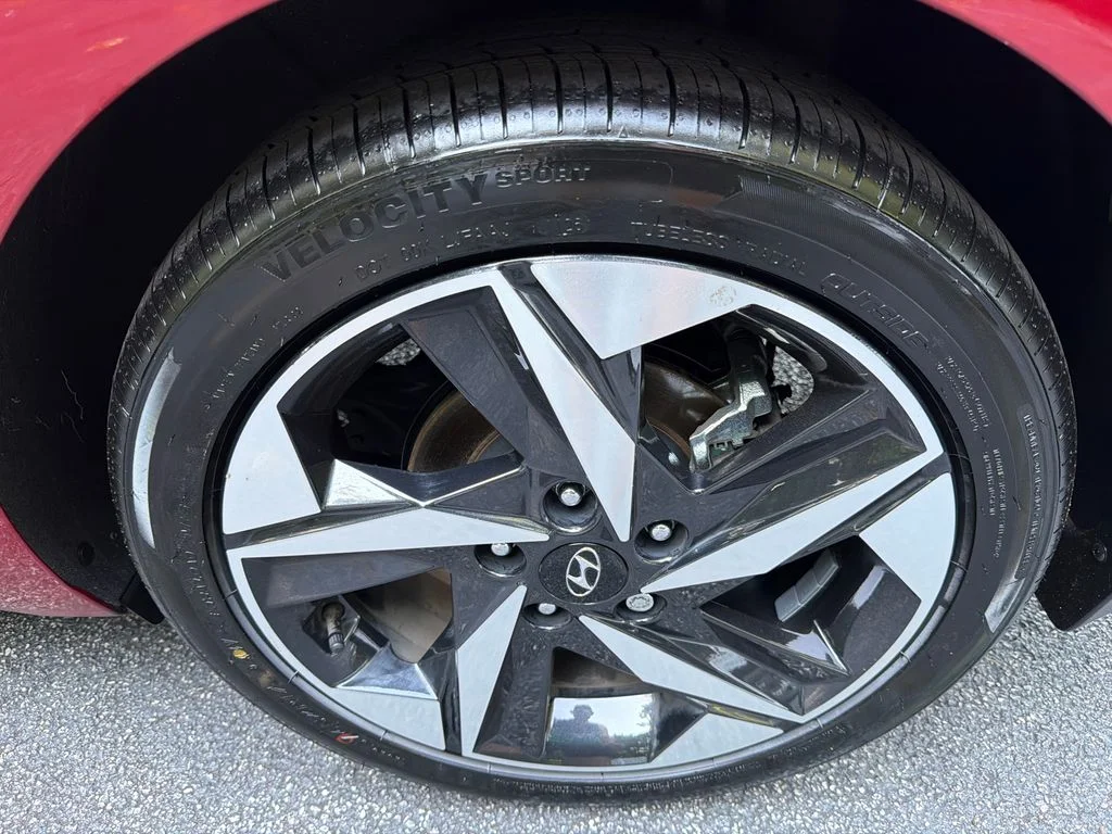 Used 2023 Red Hyundai Limited image 19