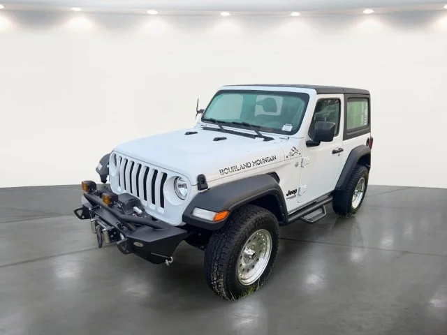 Used 2021 White Jeep Sport image 2