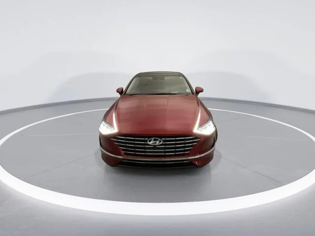Used 2023 Red Hyundai Limited image 9