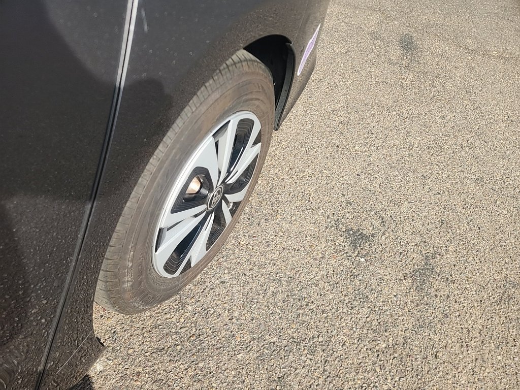Used 2019 Magnetic Gray Metallic Toyota Advanced image 8
